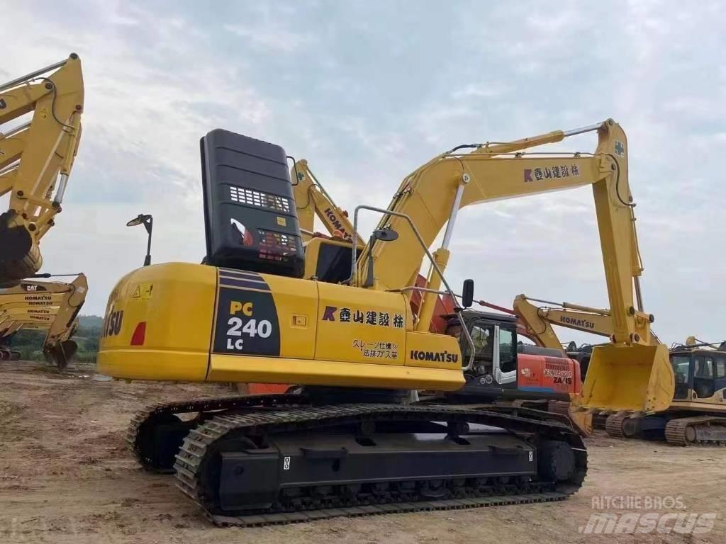 Komatsu PC 240 LC Roomikekskavaatorid
