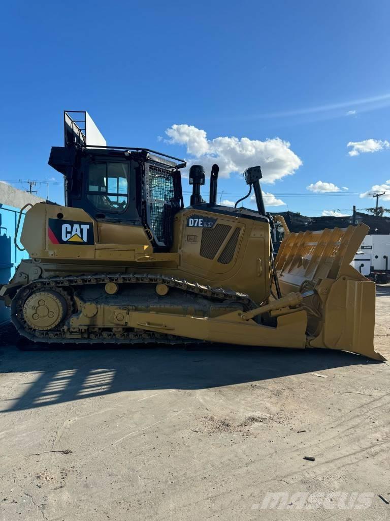 CAT D 7 E LGP Buldooserid