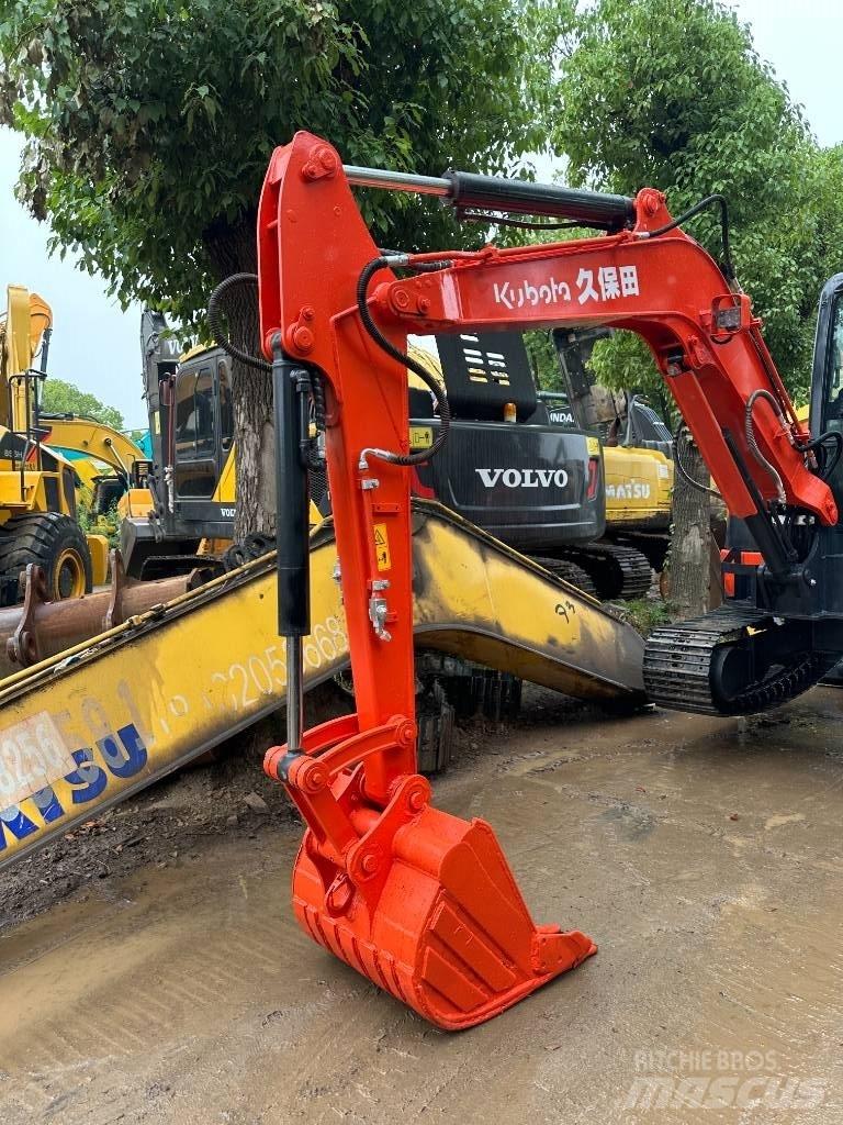 Kubota KX 155 Roomikekskavaatorid