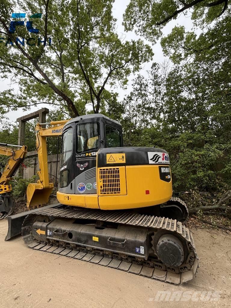 Komatsu PC128US Roomikekskavaatorid