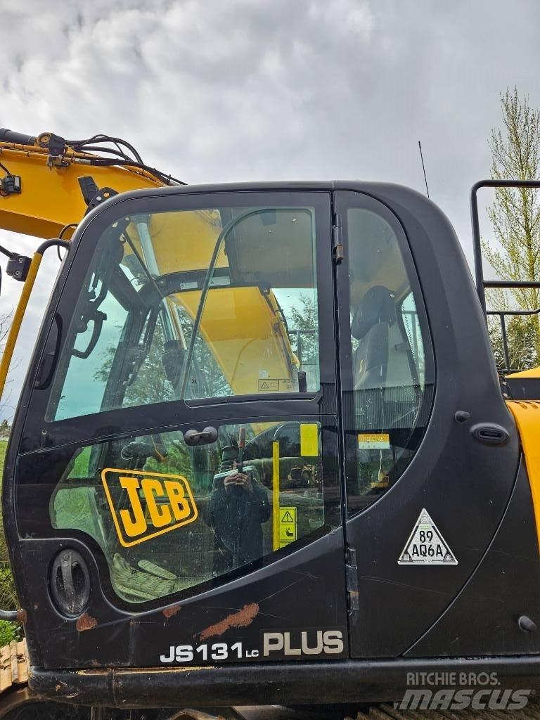 JCB JS 130 LC Roomikekskavaatorid