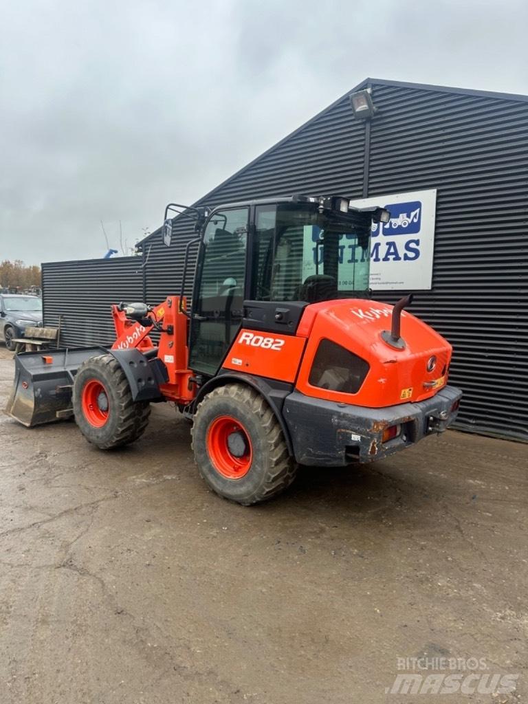 Kubota R 082 Rataslaadurid