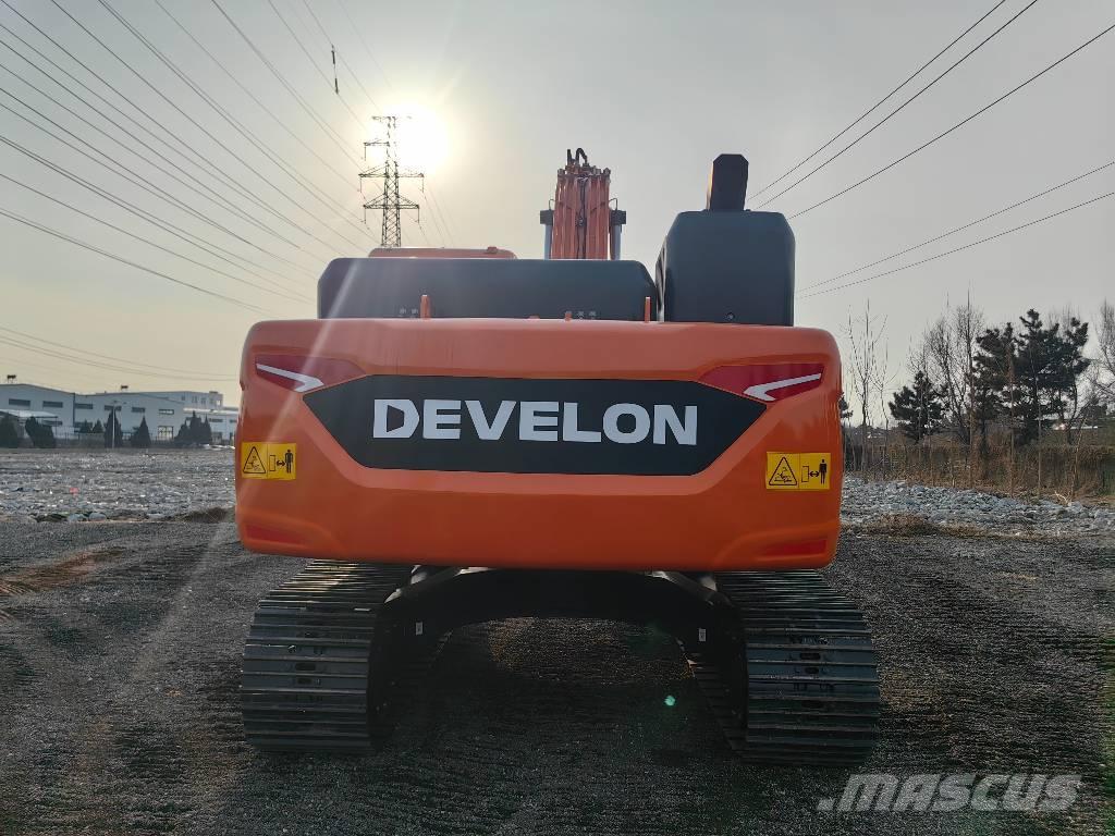Doosan DX225 Roomikekskavaatorid