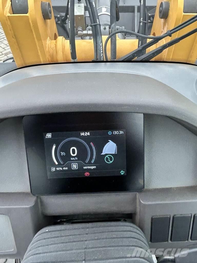 Volvo JL25HZ Rataslaadurid