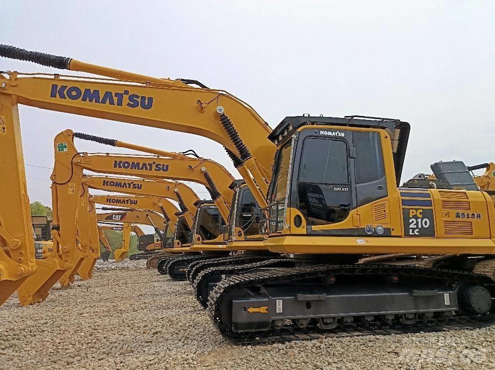 Komatsu PC 210 LC Roomikekskavaatorid