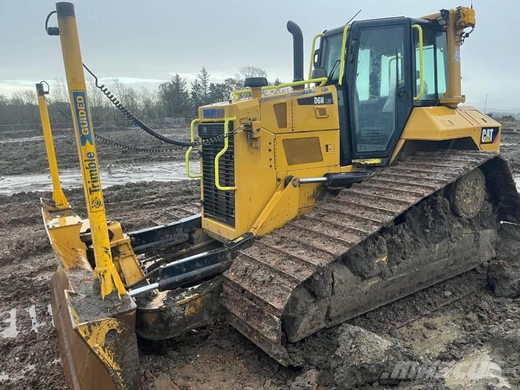 CAT D 6 N LGP Buldooserid