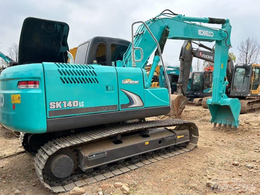 Kobelco SK140-8 Roomikekskavaatorid