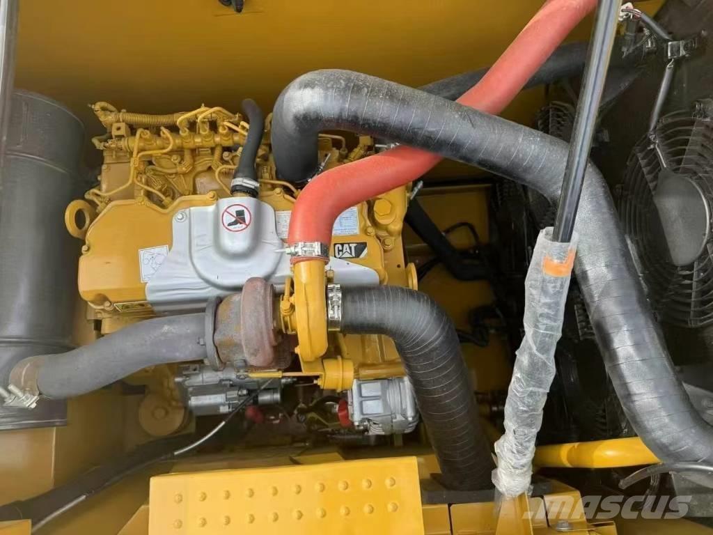 CAT 320GC Roomikekskavaatorid