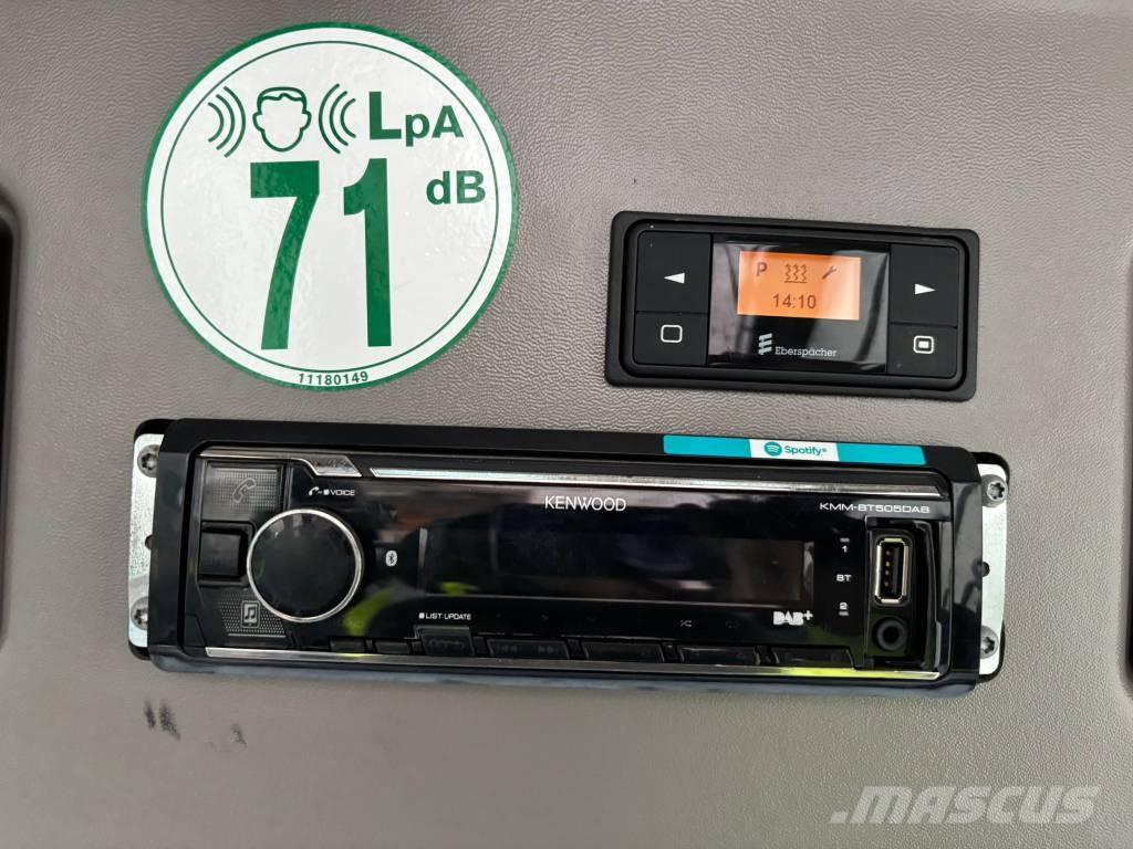 Volvo ECR 235 E Roomikekskavaatorid