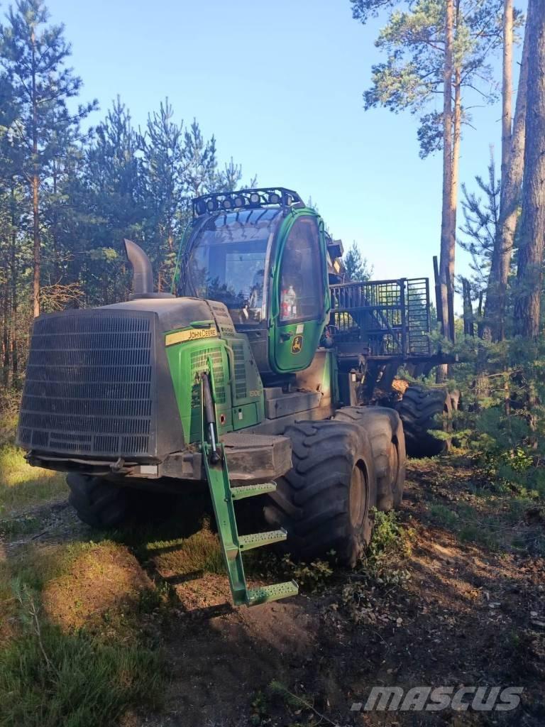 John Deere 1510 IT4 Forwarderid