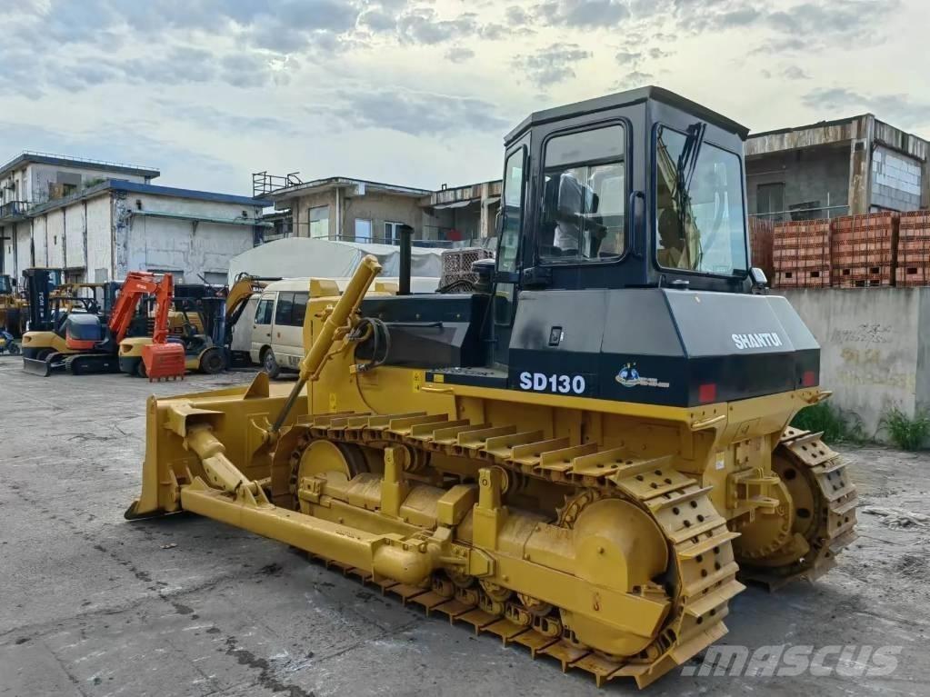 Shantui SD130 Buldooserid