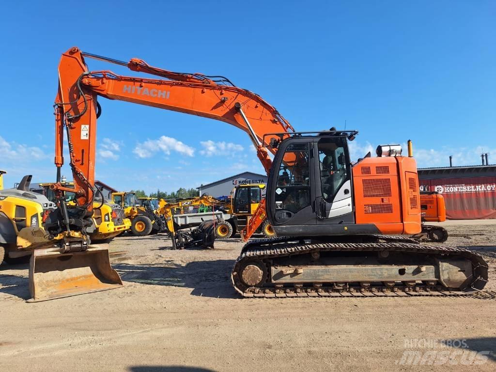Hitachi ZX225USLC-5 Roomikekskavaatorid