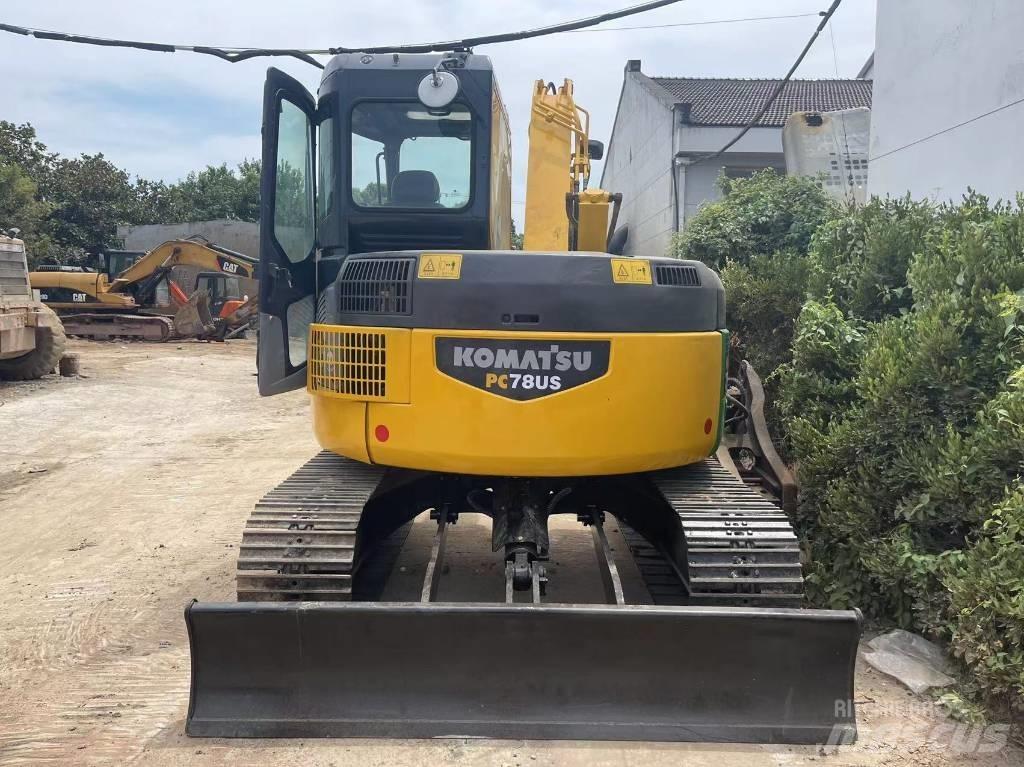 Komatsu 78 Roomikekskavaatorid