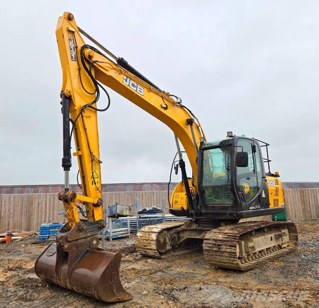 JCB JS 131 LC Roomikekskavaatorid