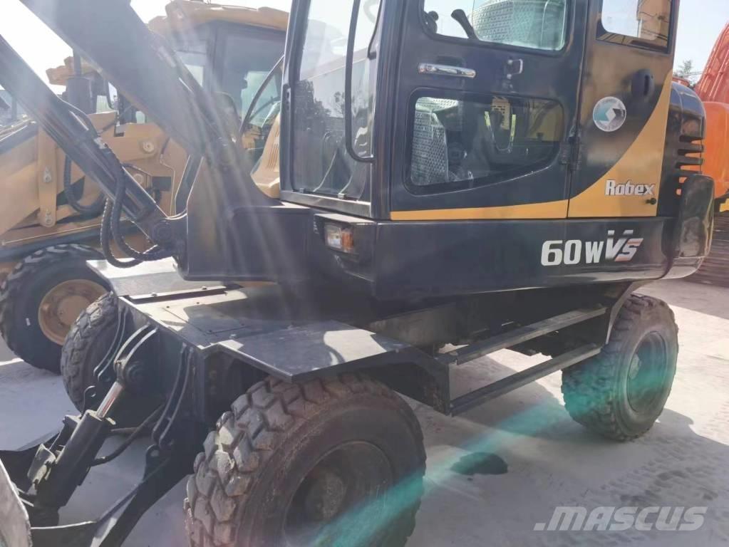 Hyundai Robex 60 W Ratasekskavaatorid