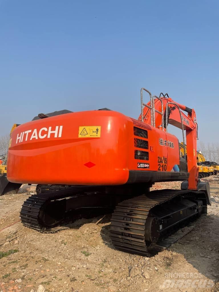 Hitachi 210LC Roomikekskavaatorid