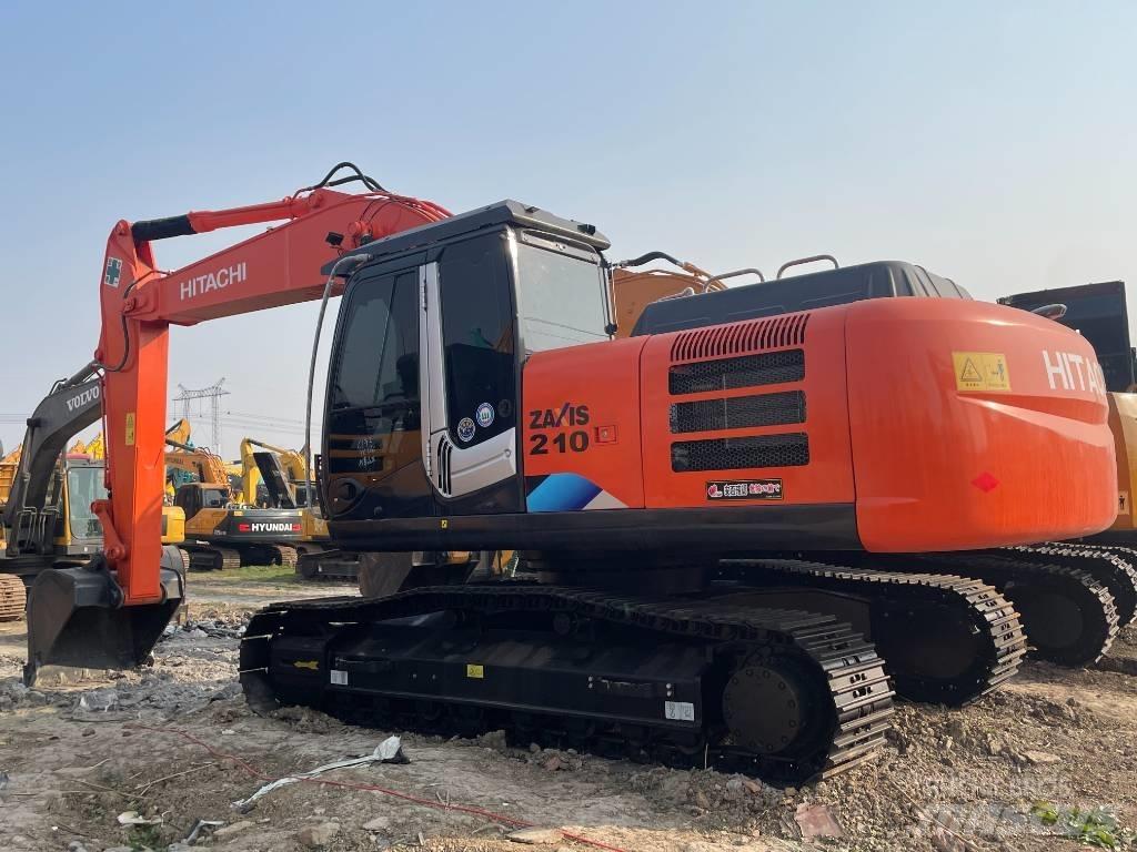 Hitachi 210LC Roomikekskavaatorid