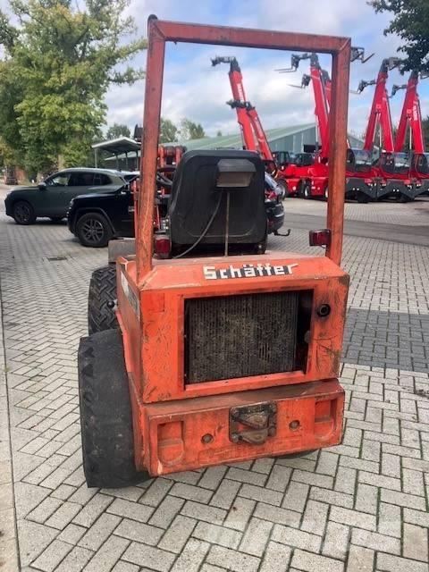 Schäffer 326 Väikelaadurid
