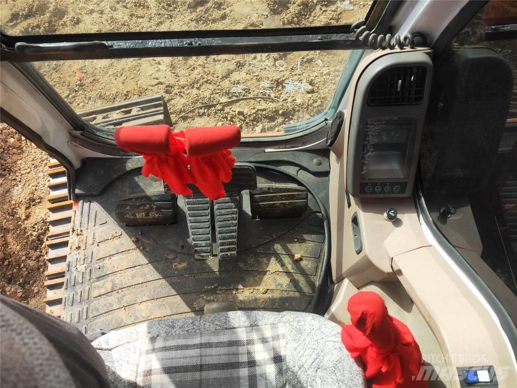 Doosan DH225LC-7 Roomikekskavaatorid