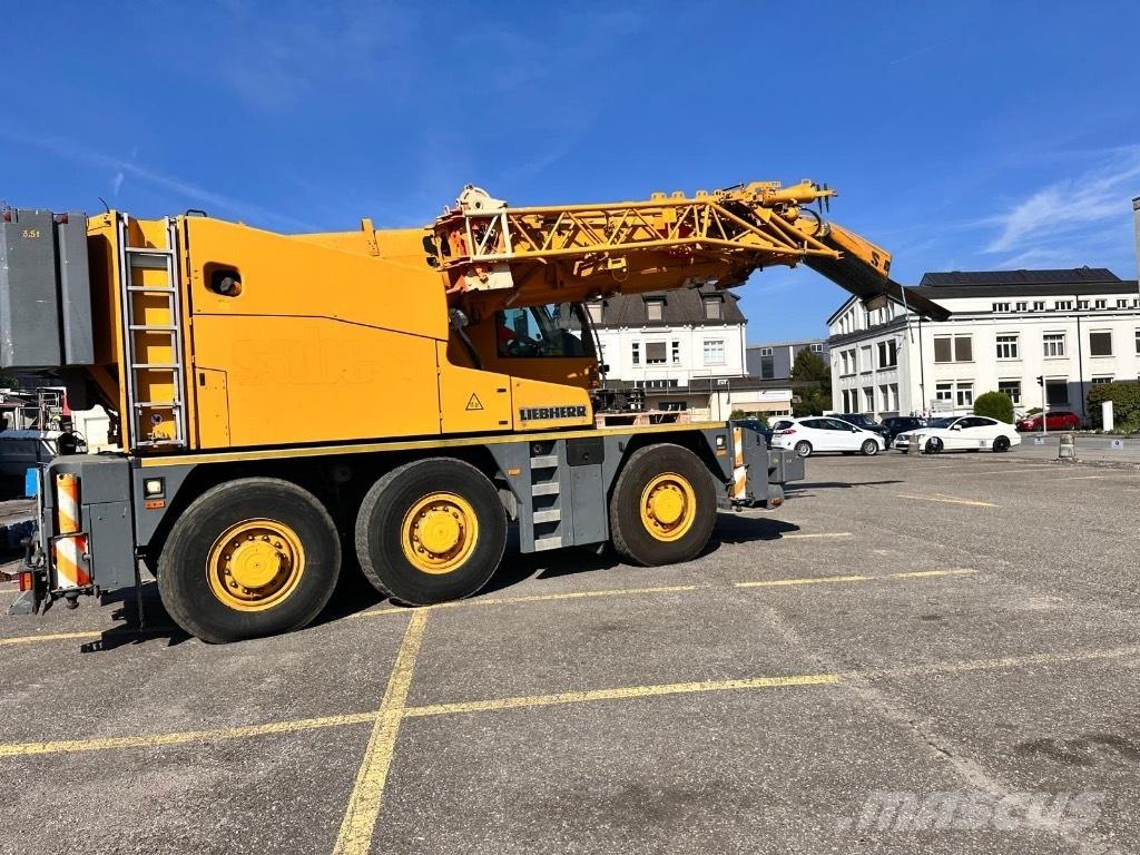 Liebherr LTC 1055 Raske maastiku tõstukid