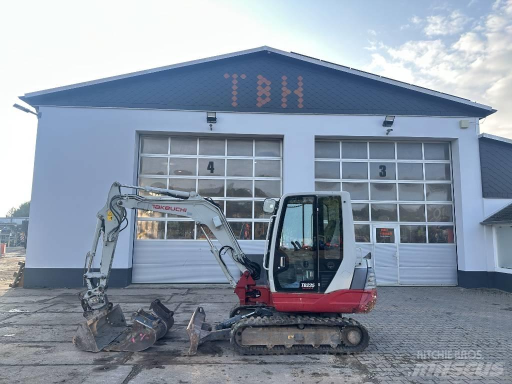 Takeuchi TB 235 Miniekskavaatorid < 7 t