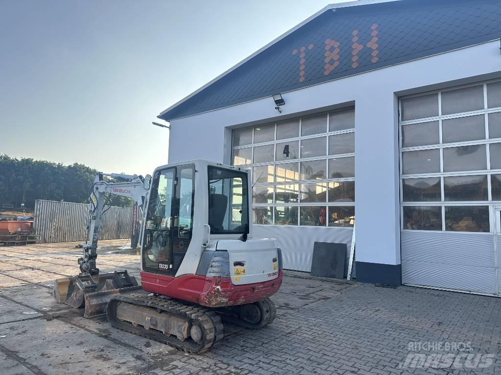 Takeuchi TB 235 Miniekskavaatorid < 7 t