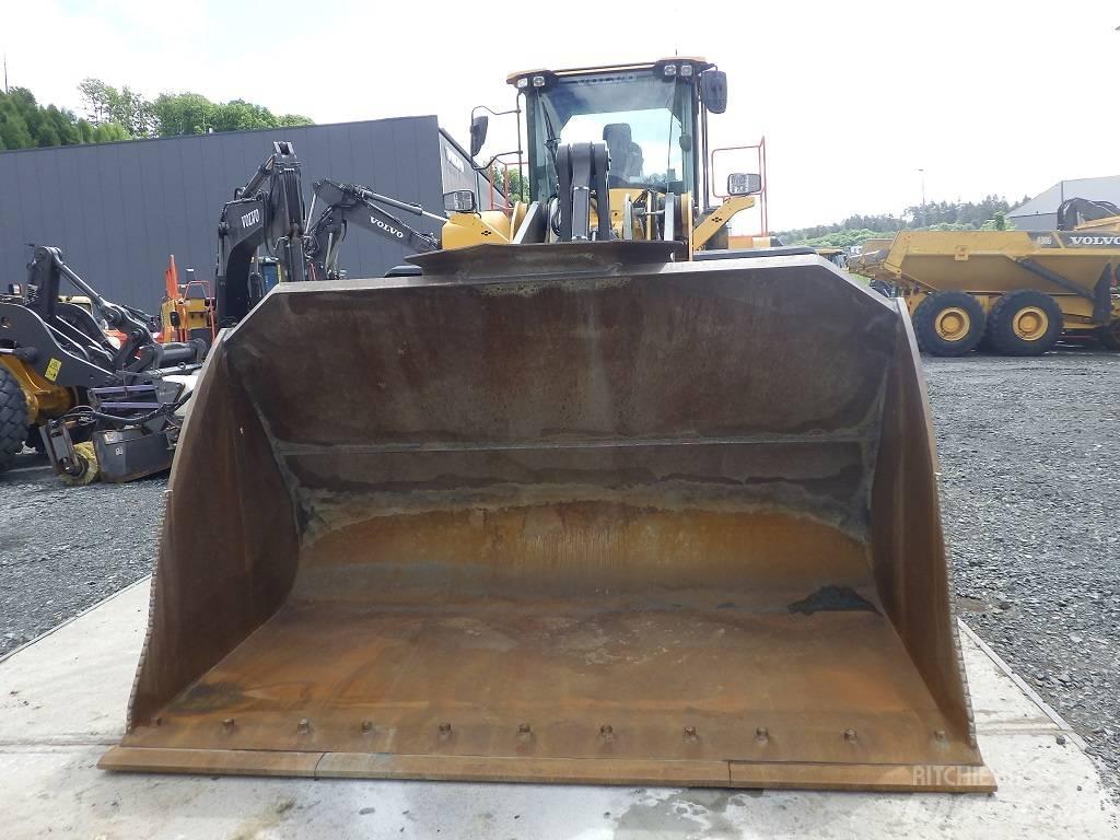 Volvo L 220 H Rataslaadurid