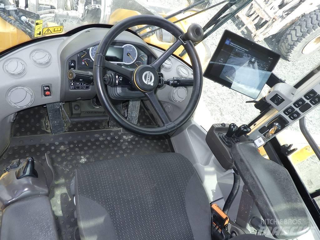 Volvo L 220 H Rataslaadurid