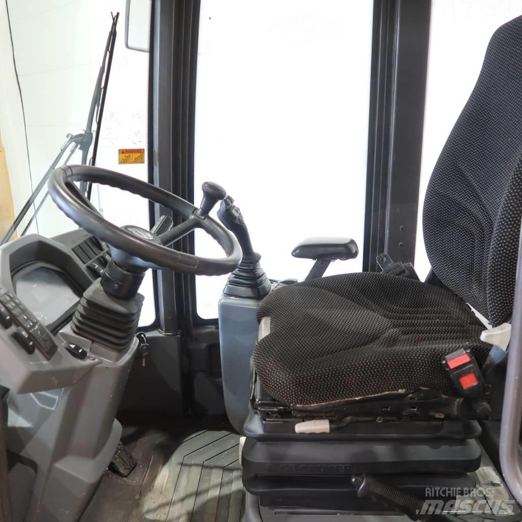 Volvo L30G Rataslaadurid