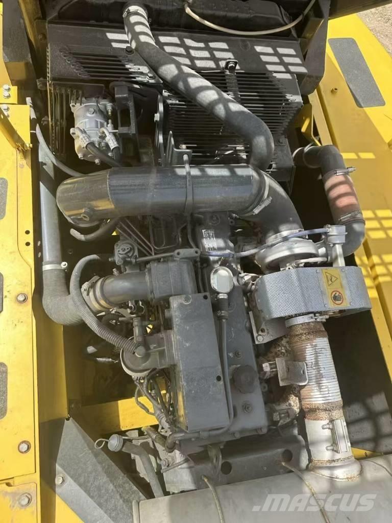 Komatsu PC 350 Roomikekskavaatorid