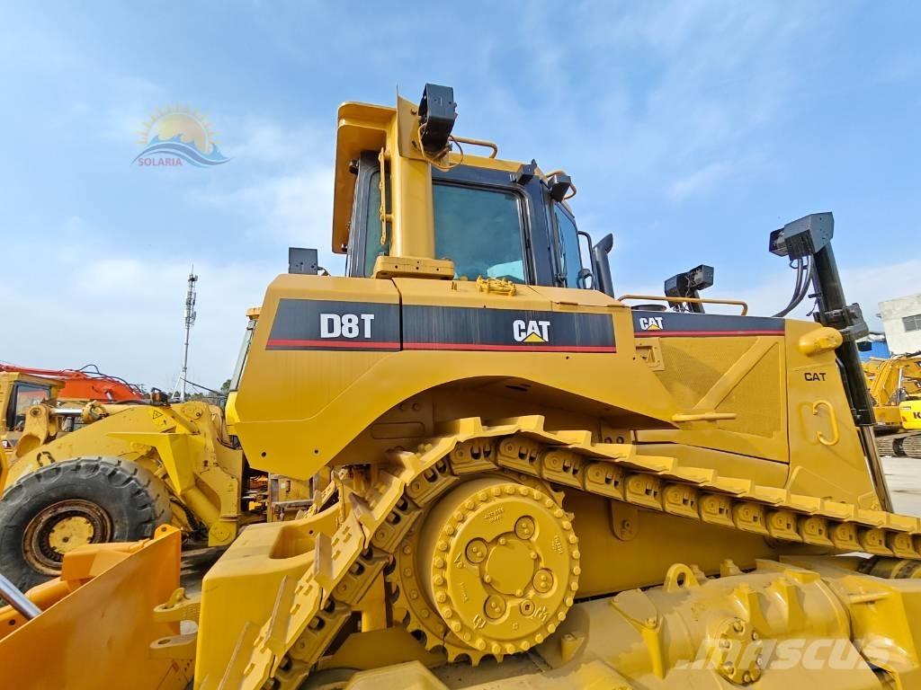 CAT D 8 T Buldooserid