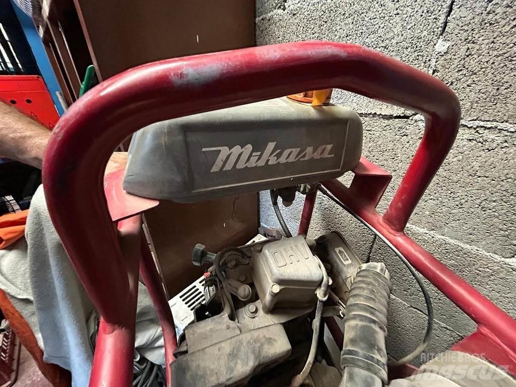 Mikasa MTR-40F Vibraatorid