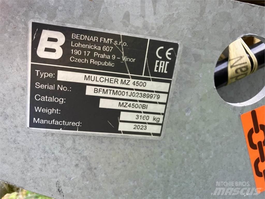 Bednar MZ 4500 Muu silokoristustehnika