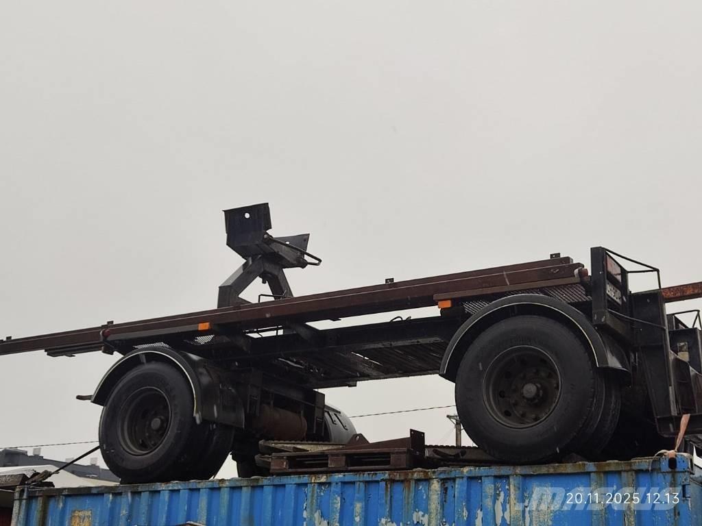 Lokomo A 393 NR Maastikutõstukid