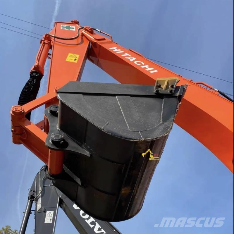 Hitachi 200-3G Roomikekskavaatorid