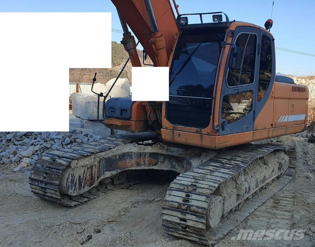 Doosan DX 220 LCA Roomikekskavaatorid