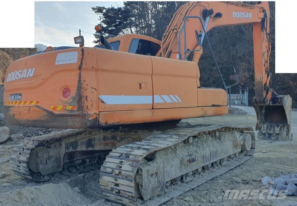 Doosan DX 220 LCA Roomikekskavaatorid