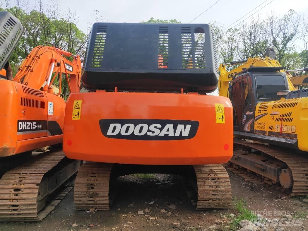 Doosan DH 215-9 Roomikekskavaatorid