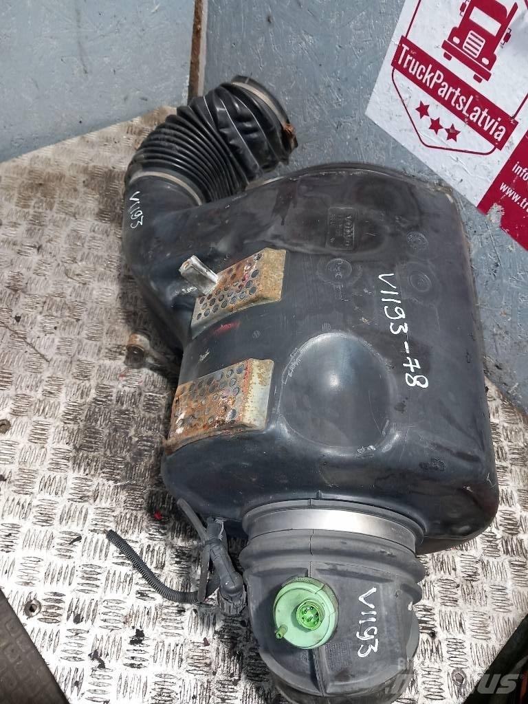 Volvo FH 12     3979505 Kabiinid