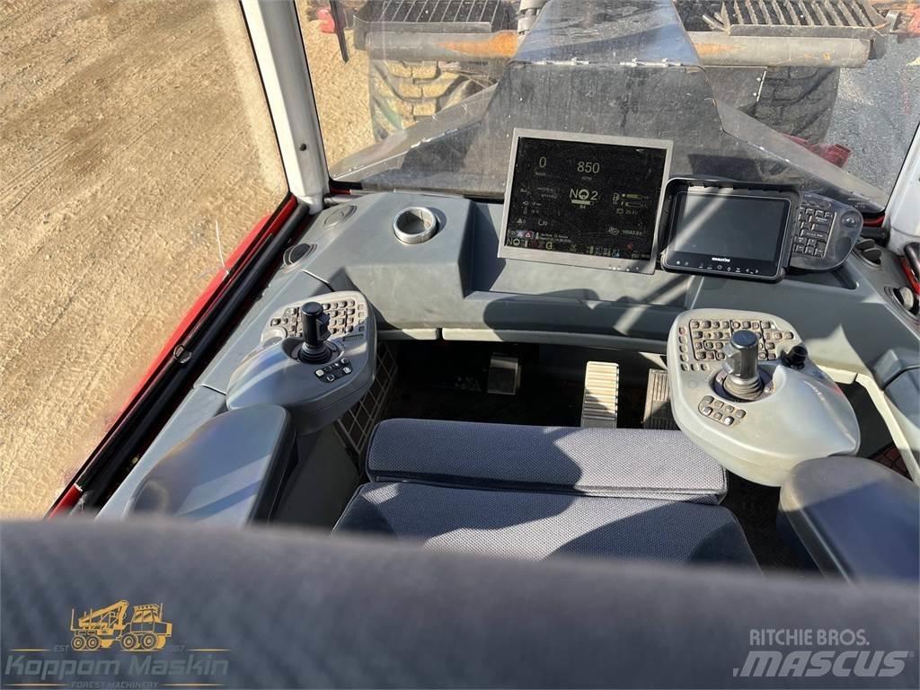 Komatsu 895 Forwarderid