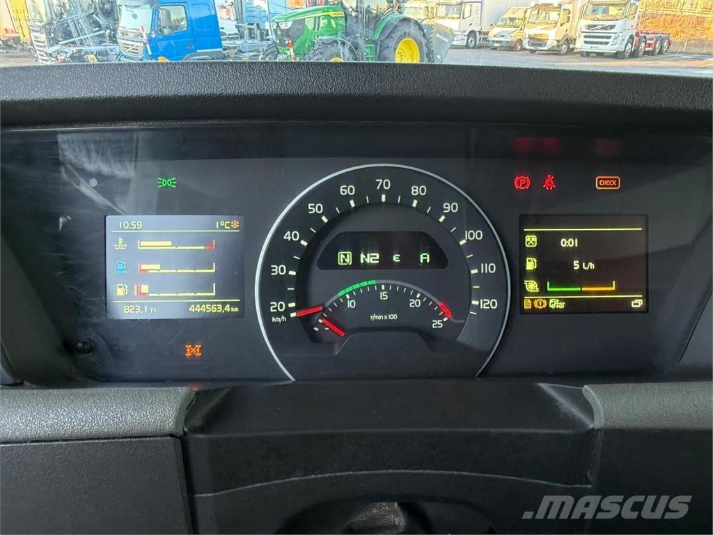 Volvo FH540 6x4 Konksliftveokid