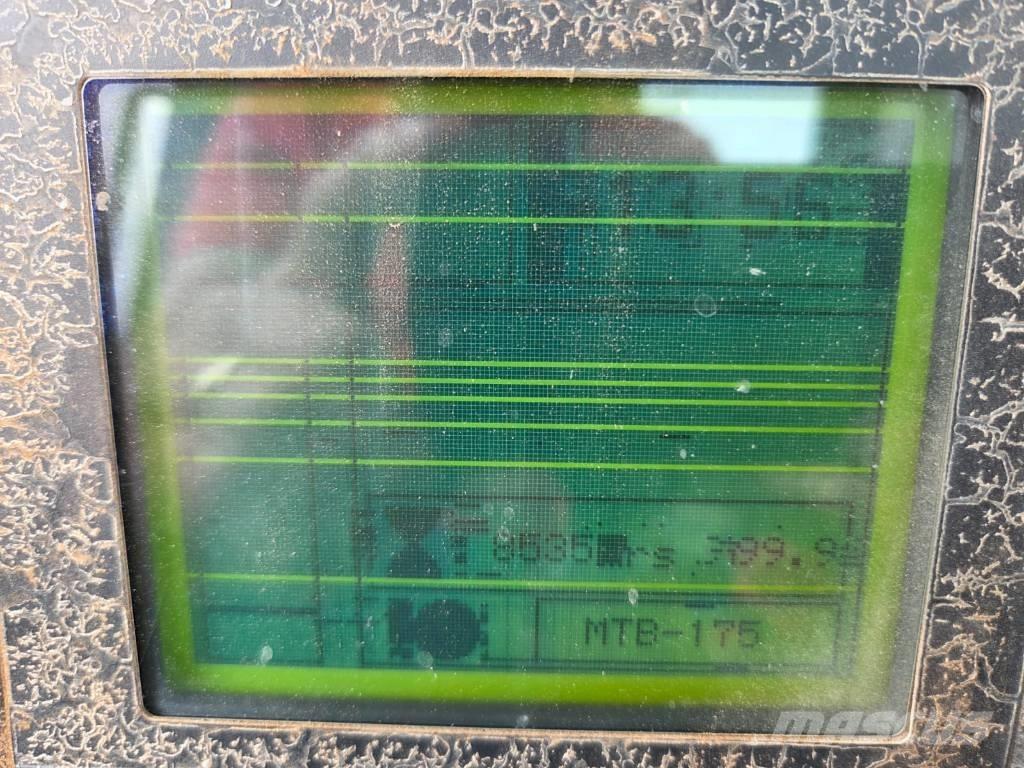 Liebherr 904 Roomikekskavaatorid