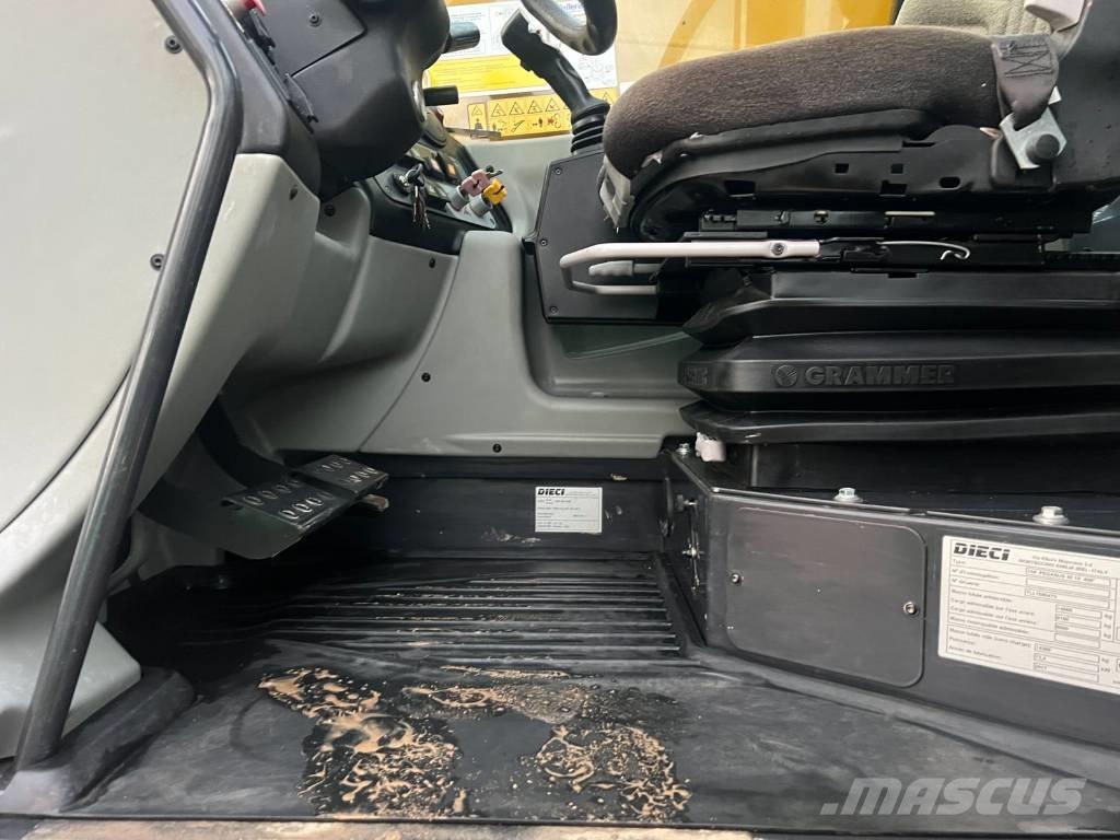 Dieci Pegasus 40.18 Teleskooplaadurid