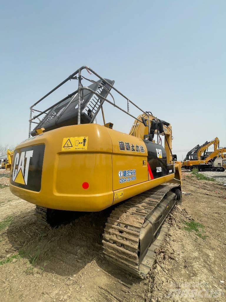 CAT 329D2 Roomikekskavaatorid