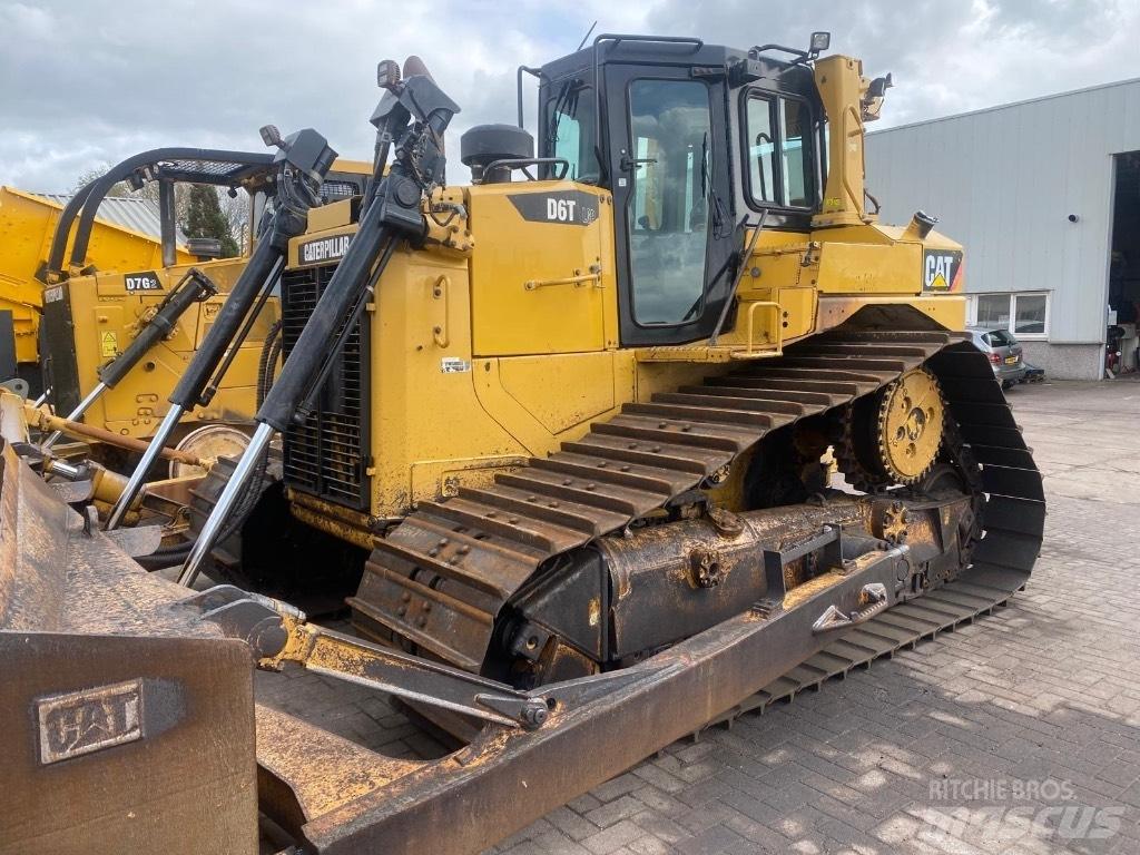 CAT D 6 T LGP Buldooserid
