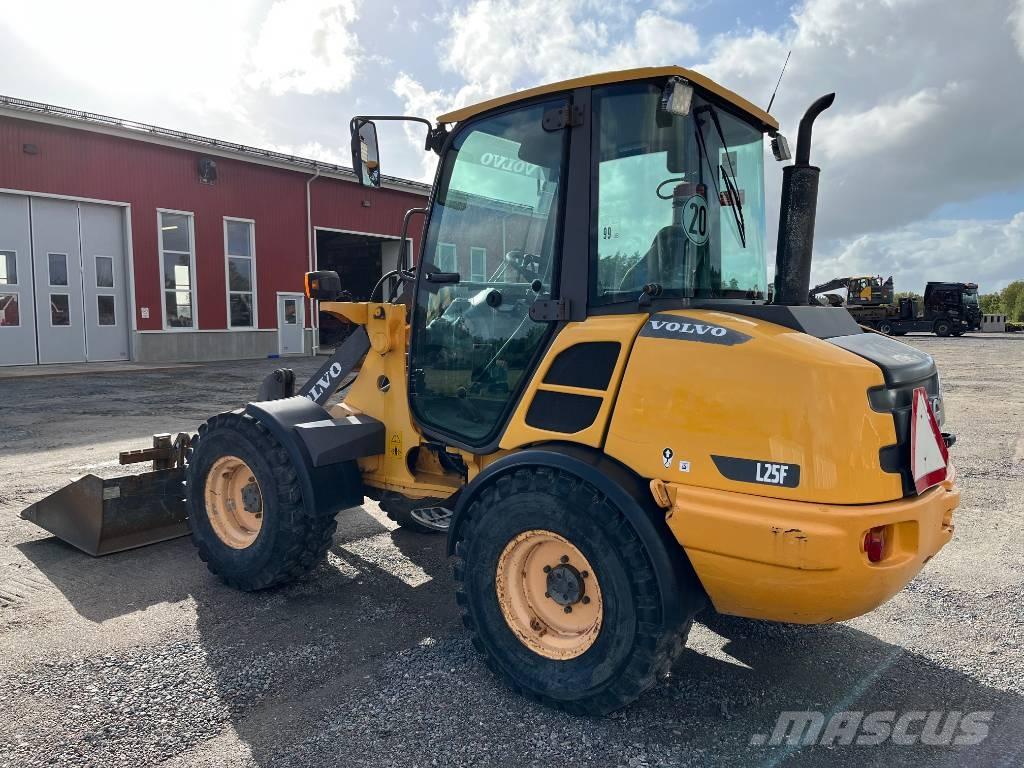Volvo L 25 F Rataslaadurid