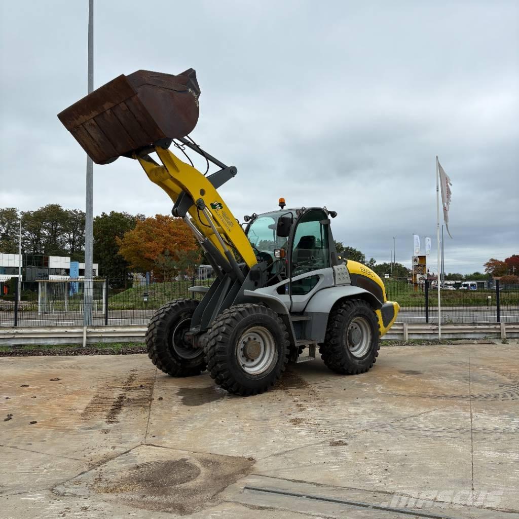 Kramer-allrad 880 Rataslaadurid