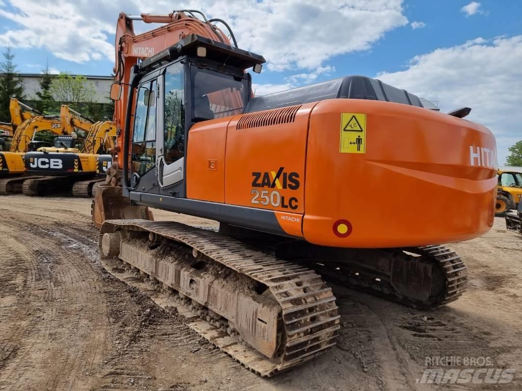 Hitachi ZX 250 LC-3 Roomikekskavaatorid
