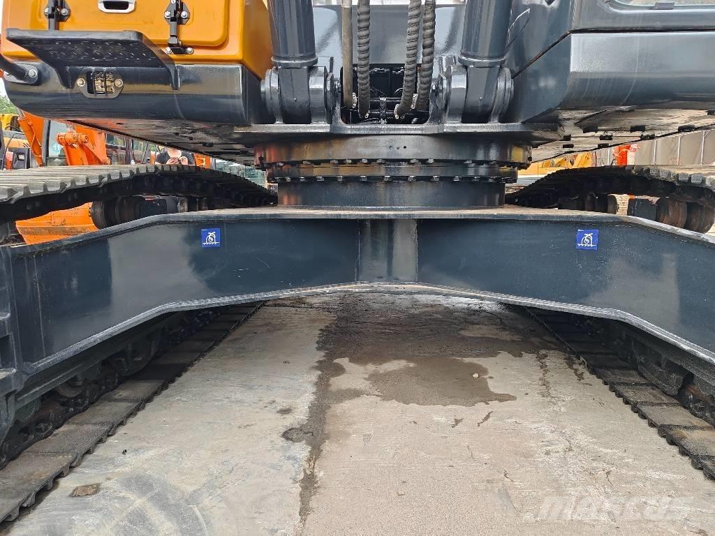Hyundai R350LVS Roomikekskavaatorid