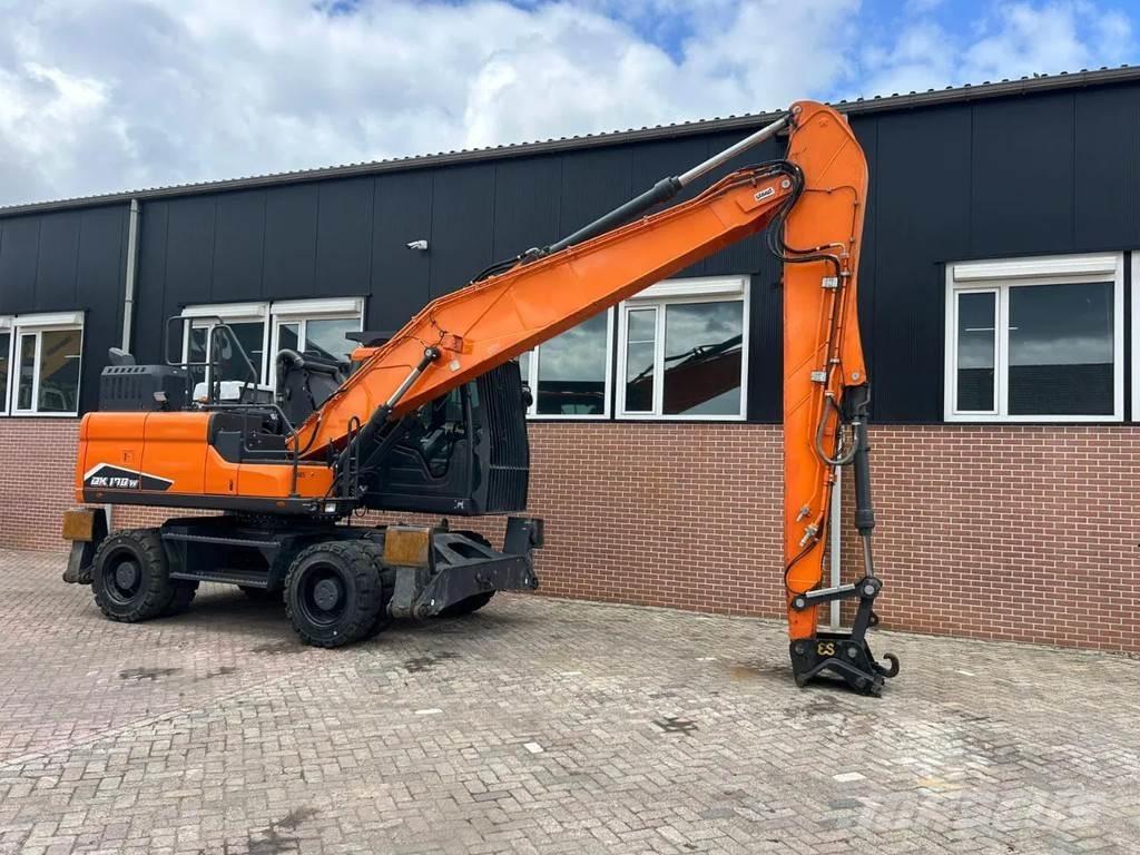 Doosan DX170W-5 Materjalikäitlusmasinad